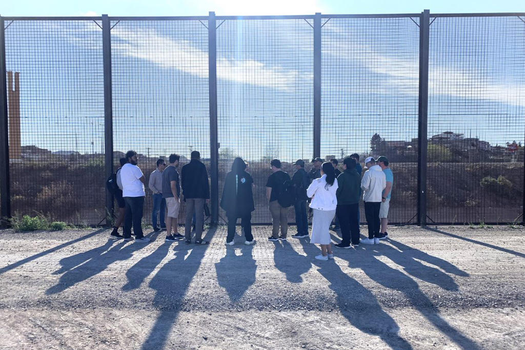 IRTF students visit the US/Mexico Border wall in El Paso, TX